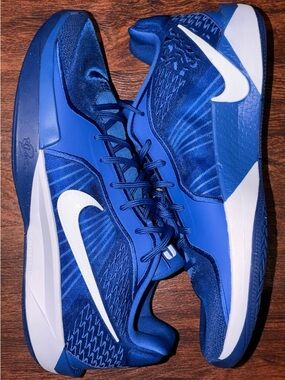 Nike size 13.5 Sabrina 2 basketball shoes